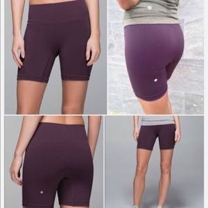 Lululemon Sculpt Shorts - size 4